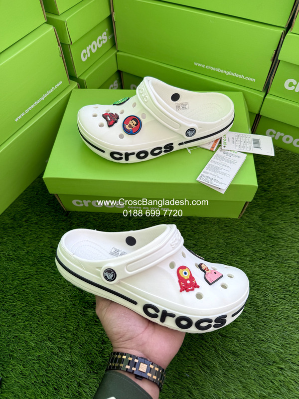 IMG_4796 crocs bayaband white